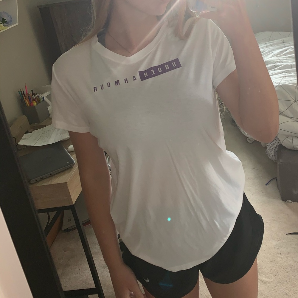 Under armour tee!